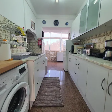 Confortavel Apartamento Em Queluz
